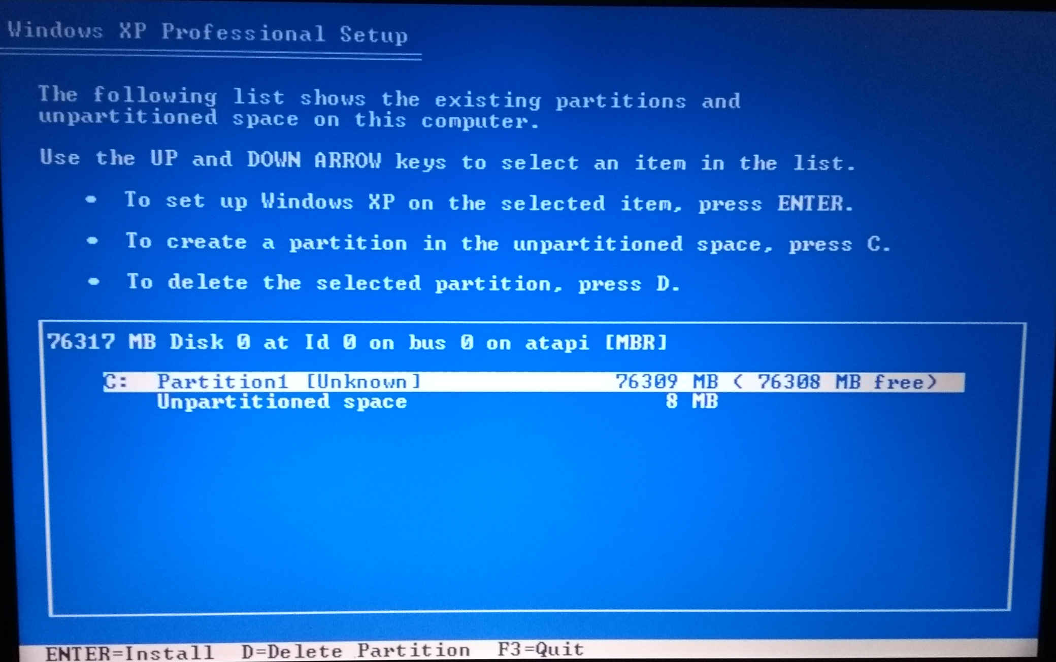 
    Screenshot of the first screen of the Windows XP installation process. A blue screen with white
    text, titled ‘Windows XP Professional Setup’.